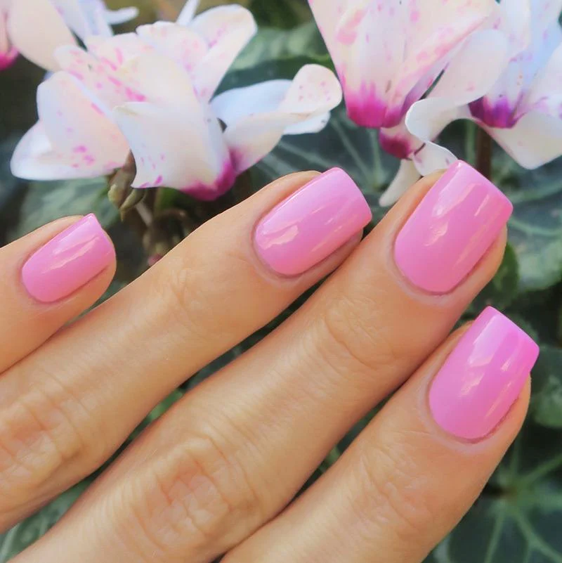 Galia-_nailsinbloom-Nizwa-2-edit-square-smaller_800x801_19de3ebb-9792-4a03-8769-08a876ae3678